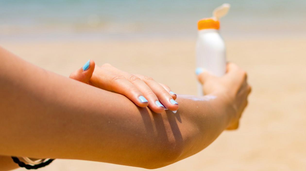 Asociación de Dermatólogos del Atlántico invita a protegerse del sol.