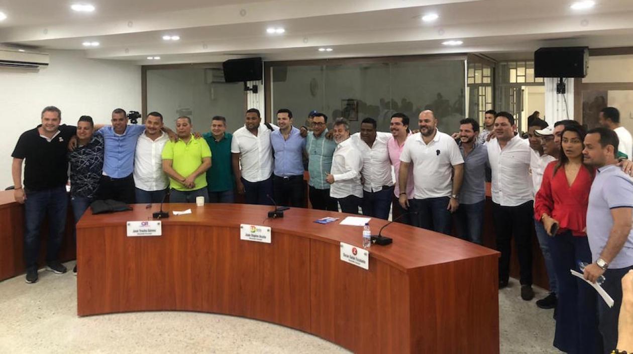 Los concejales de Barranquilla luego de escoger las diferentes comisiones.