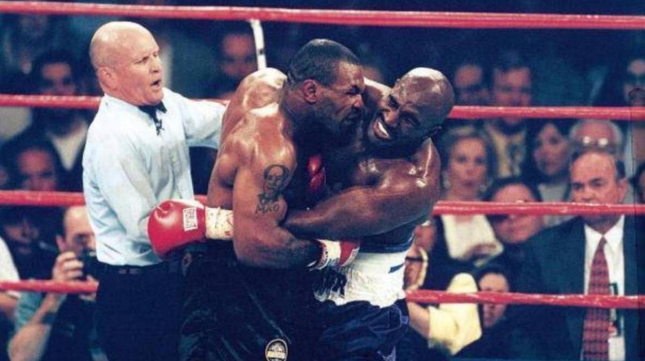 Mike Tyson y Evander Holyfield, en aquella pelea.