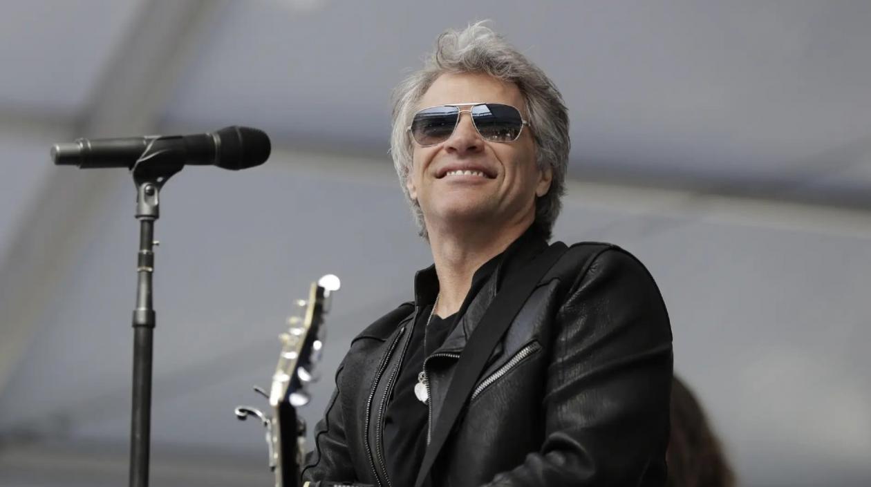 Jon Bon Jovi, músico estadounidense. 
