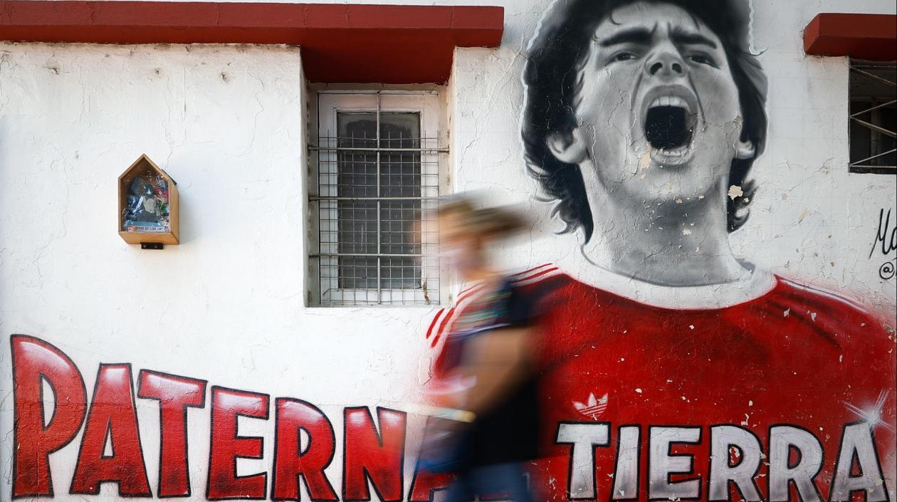 Mural dedicado a Diego Maradona en la Paternal. 
