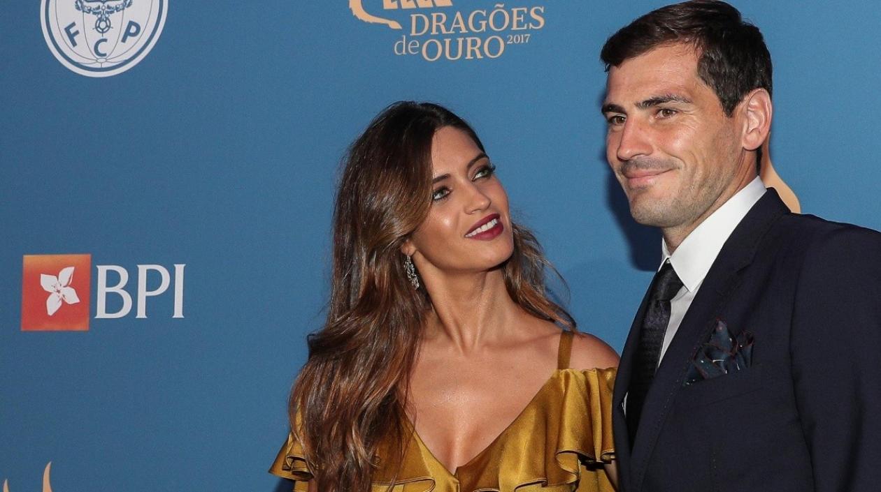 Iker Casillas al lado de su ex esposa Sara Carbonero. 
