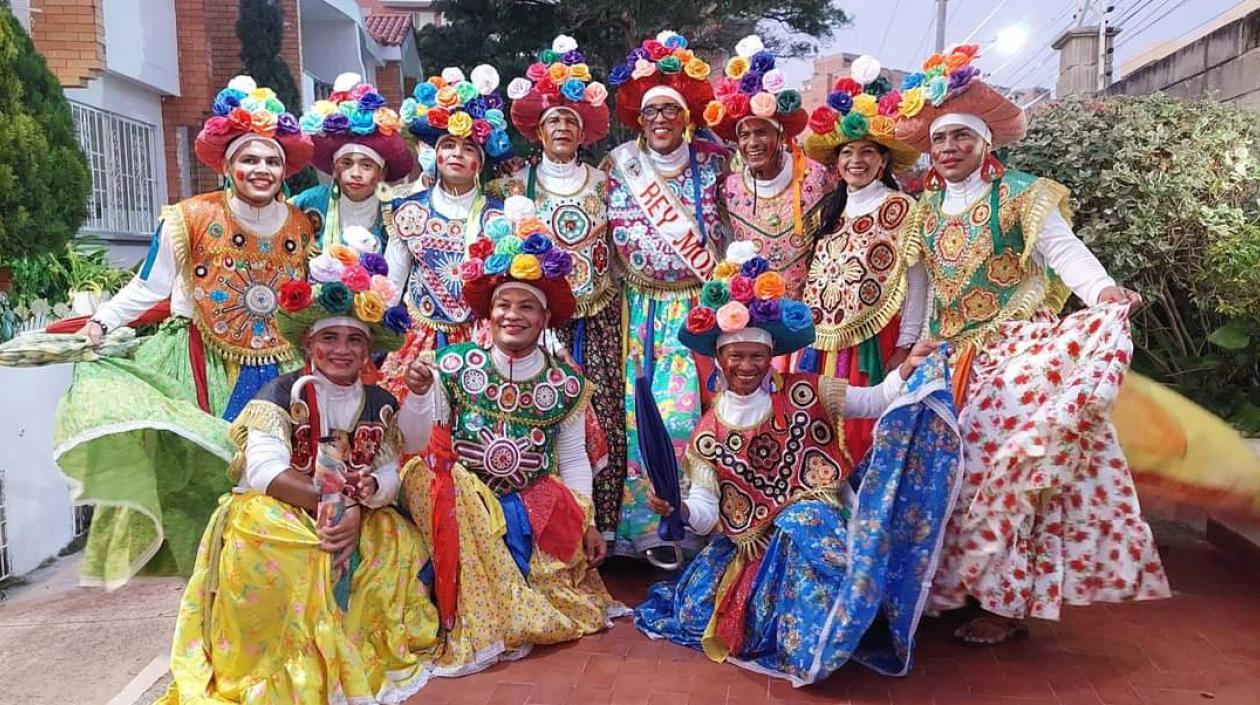 Farotas de Talaigua rumbo al Encuentro Folclórico Mercedes Montaño en Cali.
