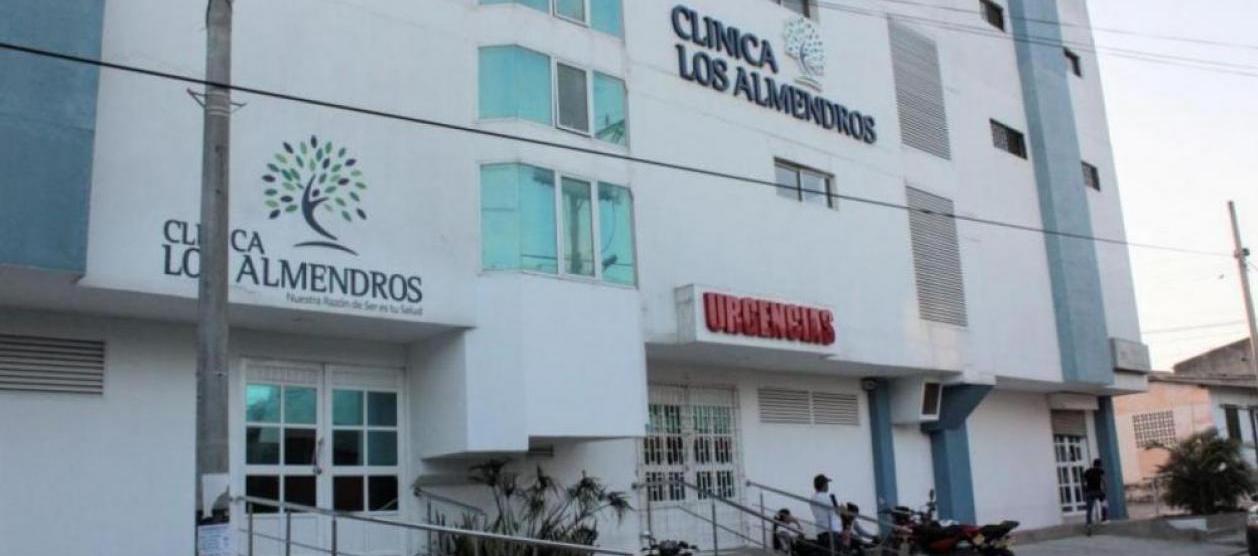 La víctima fue llevado a la clínica Los Almendros, donde se produjo su deceso.