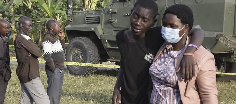 Conmoción en Uganda por ataque a escuela