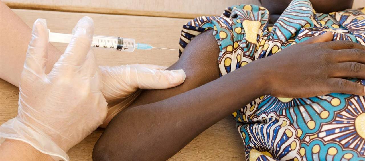 La OMS autorizó en el 2021 la aplicación de la vacuna contra la malaria en niños. El piloto arrancó en Ghana, Kenia o Malaui.
