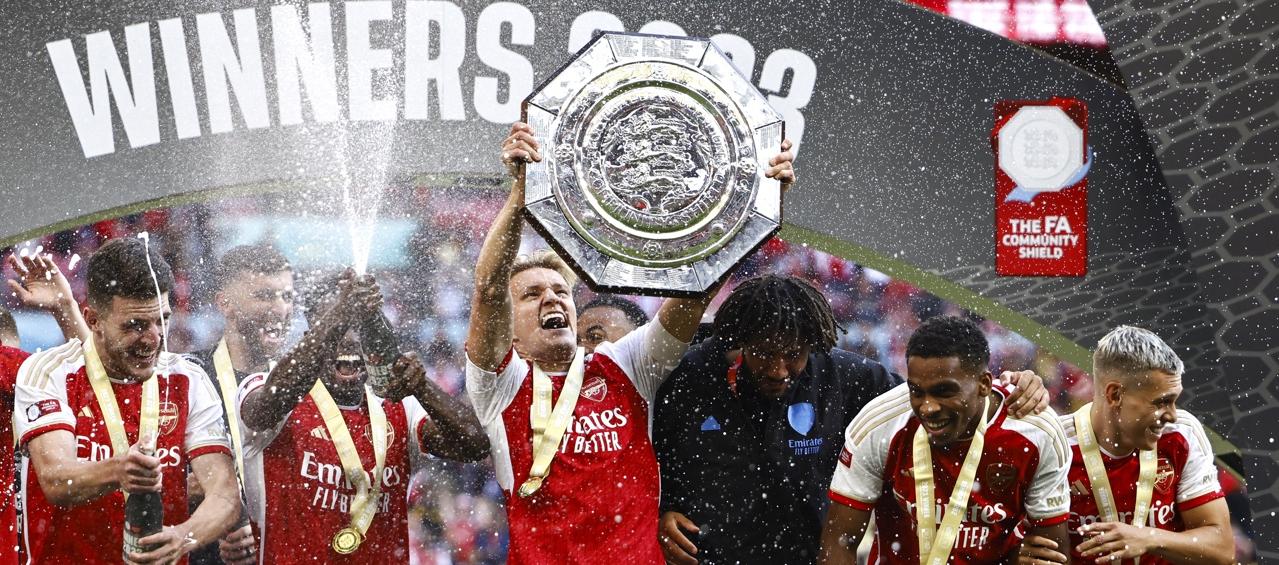 La celebración del Arsenal tras conquistar el título de la Community Shield.