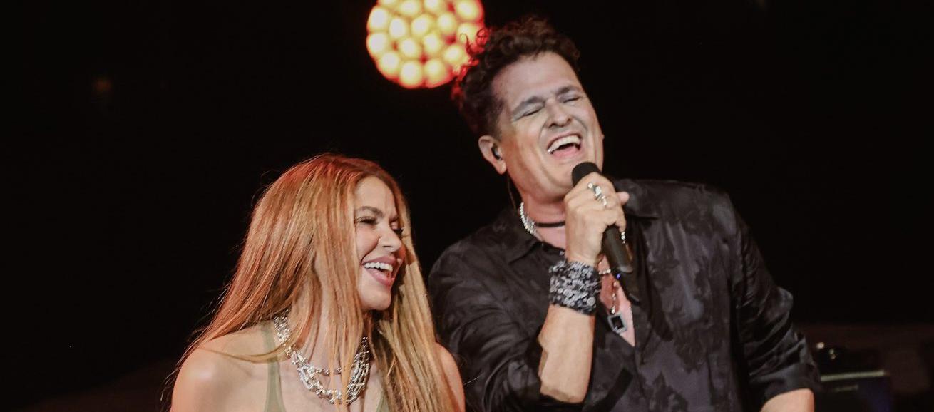Carlos Vives junto a Shakira en su tour.