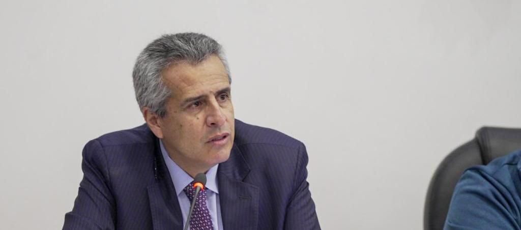 Luis Fernando Velasco, Ministro del Interior. 