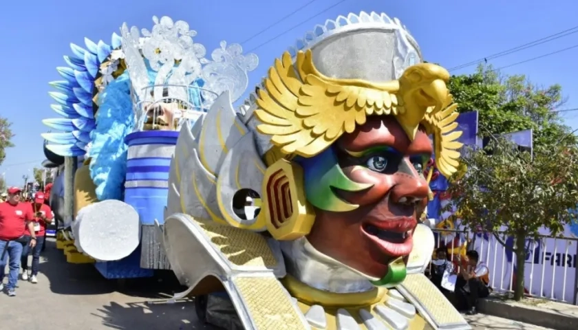 Carroza de la reina del Carnaval 2017.