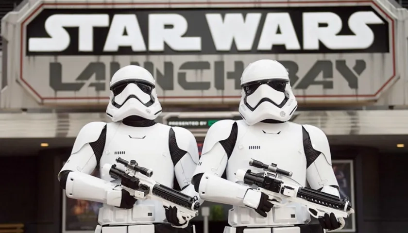 Los aficionados podrán visitar en 2019 la nueva "tierra" de Disney dedicada a la "Guerra de las Galaxias". 