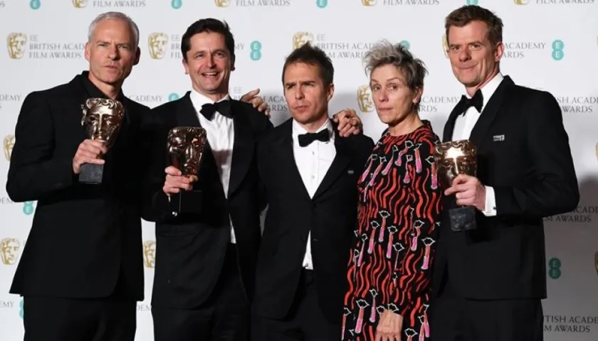 El director británico Martin McDonagh; el productor Peter Czernin; el actor Sam Rockwell; la actriz Frances McDormand y el productor Graham Broadbent.