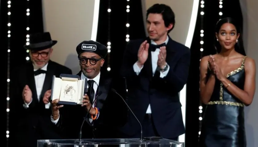Spike Lee recibe la Palma de Oro en Cannes.