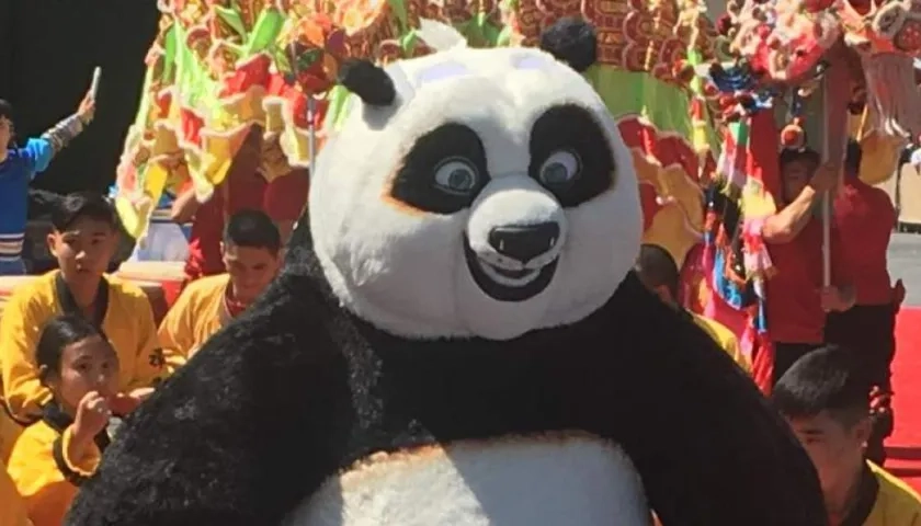Desfile del personaje de "Kung Fu Panda" a Universal Studios.