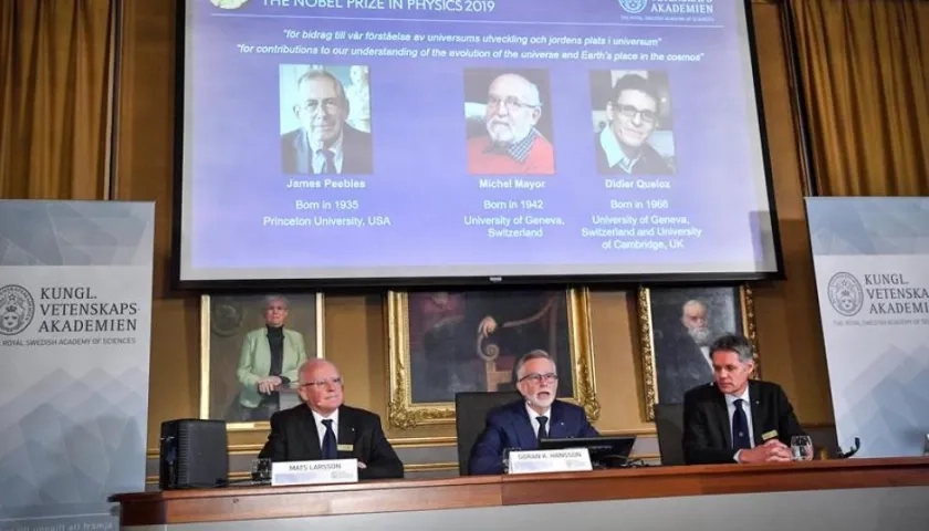 La Academia anuncia a James Peebles, Michel Mayor y Didier Queloz, como ganadores del Nobel de Física.