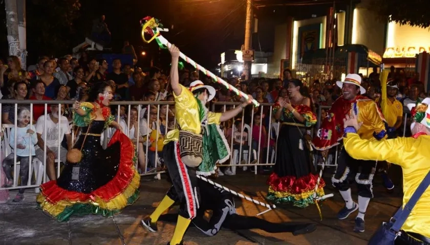Danza del Garabato del Country.