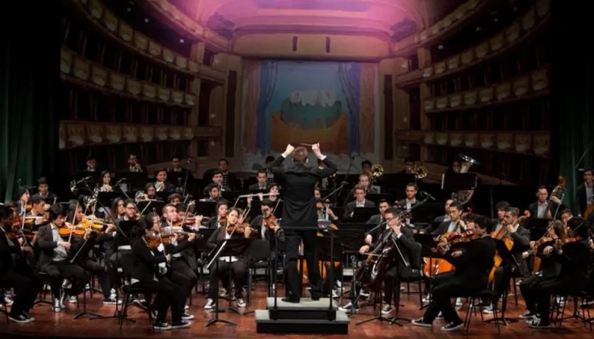 La Orquesta Filarmónica Joven de Colombia.
