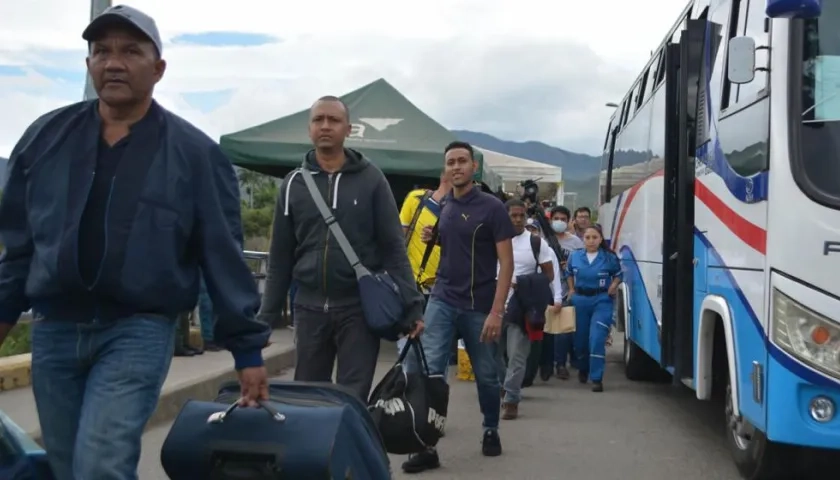 59 ciudadanos colombianos llegan a la ciudad fronteriza de Cúcuta