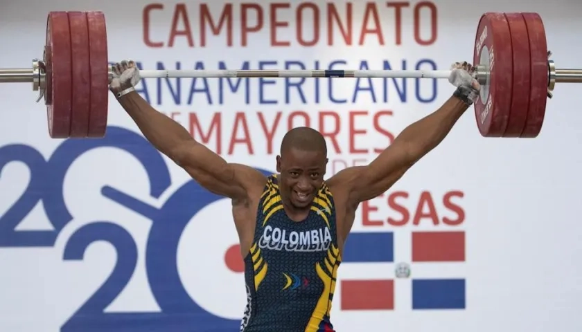 Lesman Paredes fue la gran figura de Colombia, con tres oros y récords panamericanos. 
