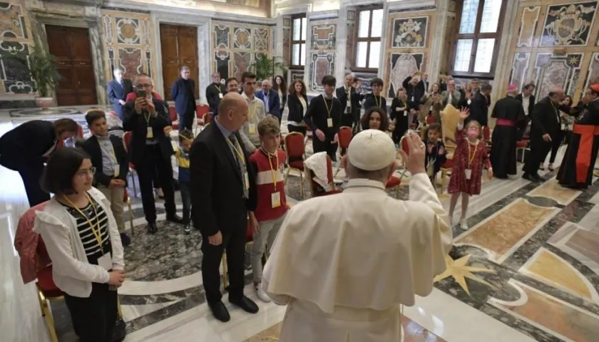 El Papa Francisco se reunió con la Asociación Meter.