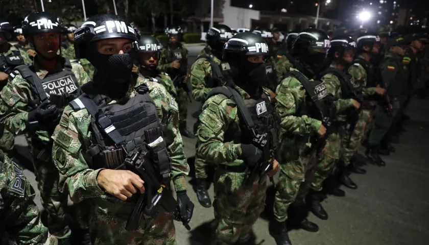 Integrantes de Policía y Gaula en los patrullajes nocturnos en Barranquilla y su área metropolitana.