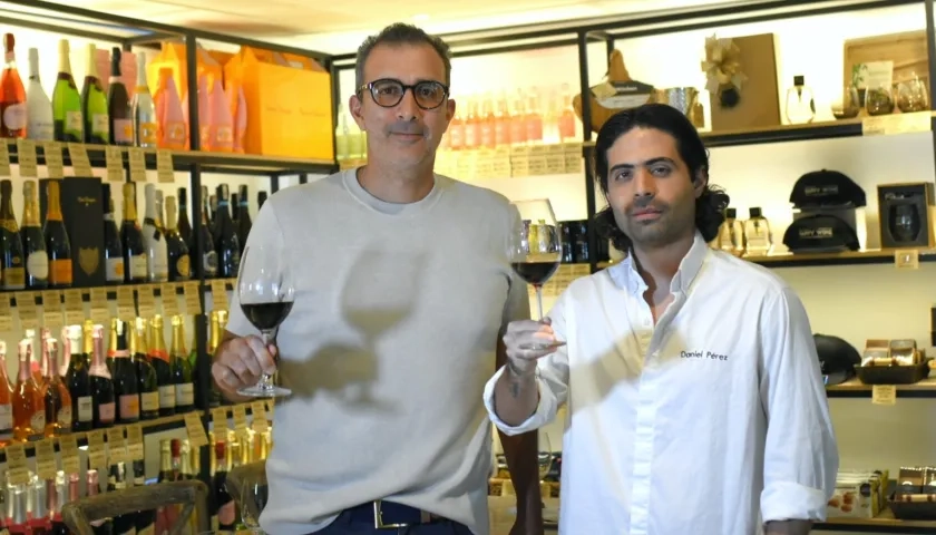 Eduardo Said, director de vino de Happy Wine, y Daniel Pérez, chef ejecutivo.