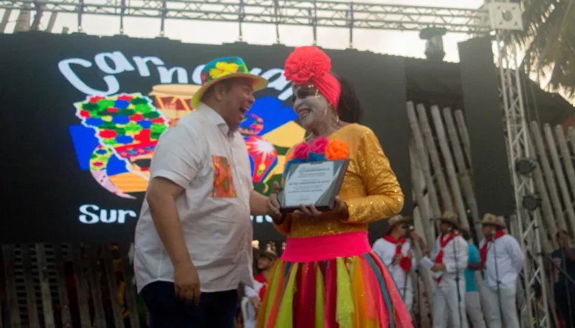 El Secretario Distrital de Cultura, Juan Carlos Ospino, en el Cabildo del Carnaval del Suroccidente