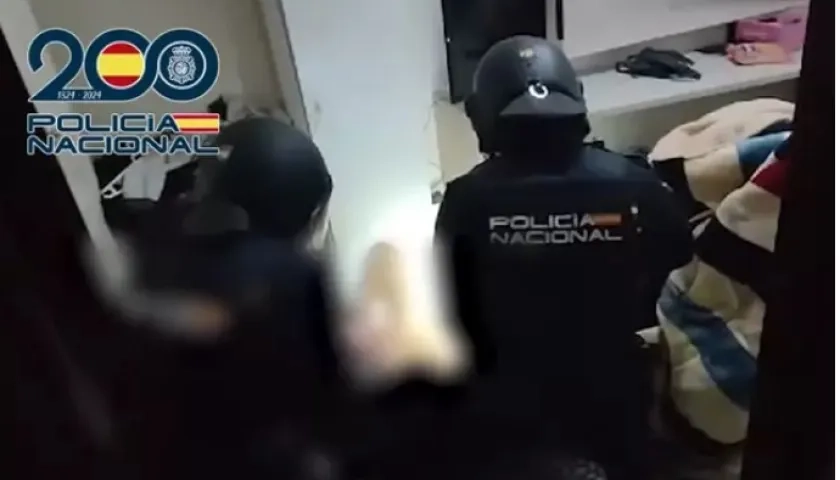 La Policía de España en plenos operativos en Madrid y Sevilla