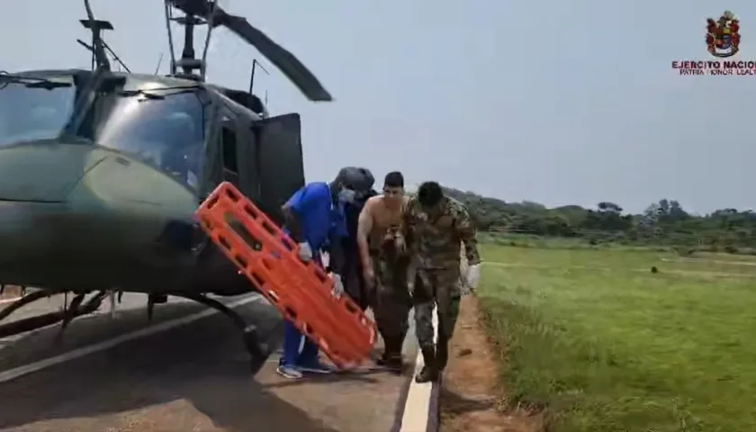 Los dos soldados heridos cuando arribaban a sanidad militar de San José del Guaviare