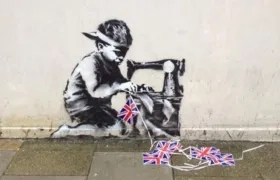 Obra "Slave Labour", pintado por Banksy en 2012.