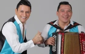 El cantautor Iván Ovalle y el acordeonero Chemita Ramos Jr.