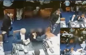 Captura del video de las autoridades del momento del robo.