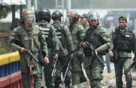 Miembros de la Guardia Nacional Bolivariana en la frontera con Cúcuta.