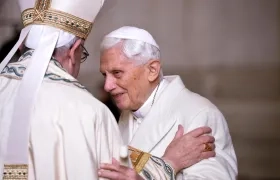 Benedicto XVI fue elegido Papa en el primer cónclave del siglo XXI (2005).