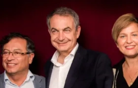 Gustavo Petro, José Luis Rodríguez Zapatero y Verónica Alcocer.