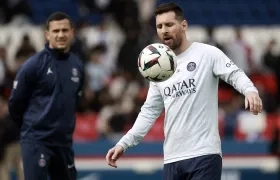 Lionel Messi regresaría el 21 de mayo contra el Auxerre.