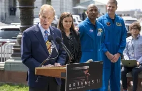 Los astronautas Víctor Glover, Reid Wiseman, Christina Hammock Koch y Jeremy Hansen en la rueda de prensa