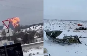 Avión que se estrelló en Rusia, cerca de la frontera con Ucrania. 