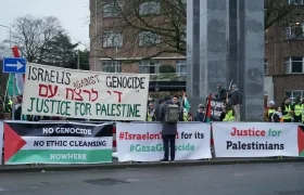 Protesta propalestina delante de la Corte Internacional de Justicia de La Haya.