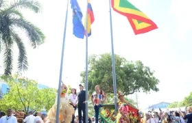 La Reina Melisa Cure, el Rey Momo Juventino Ojito, el Alcalde Alex Char, la Primera Dama Katia Nule y el Secretario de Cultura, Juan Carlos Ospino