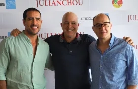 El actor Pedro Palacios; el COO de Tecnoglass, Christian Daes, y Julián Arango.