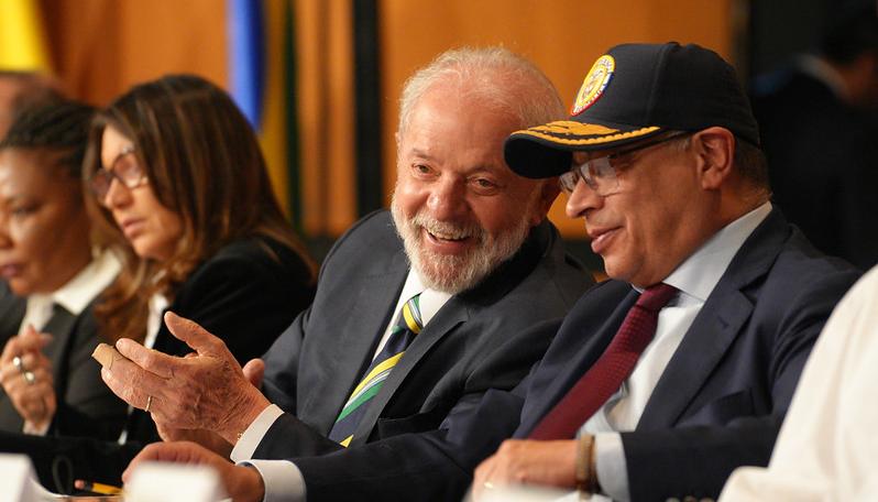 El presidente de Colombia, Gustavo Petro, y el de Brasil, Luiz Inácio Lula, en la apertura de la FilBo 2024