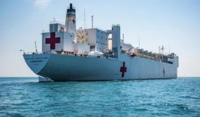 El buque hospital USNS Comfort de la Armada de Estados Unidos.
