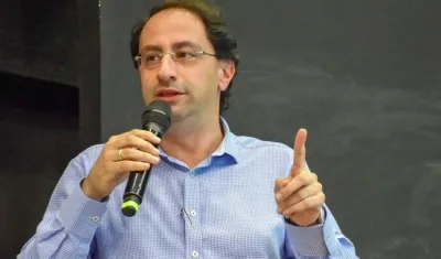  José Manuel Restrepo, Ministro de Comercio, Industria y Turismo.