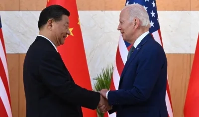 Xi Jinping y Joe Biden.