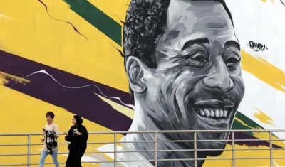 Este es el mural en homenaje a Edson Arantes do Nascimento 'Pelé', enfrente del estadio Al Khalifa de Doha, Catar.