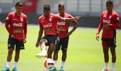 Jugadores de la selección Perú. 