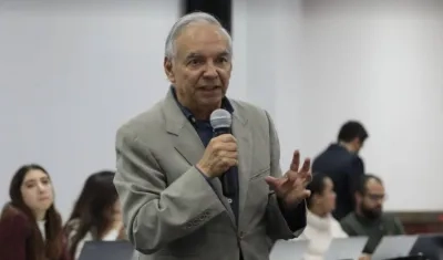 Ricardo Bonilla, Ministro de Hacienda.