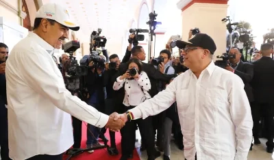 Los presidentes Nicolás Maduro y Gustavo Petro este martes en Caracas. 