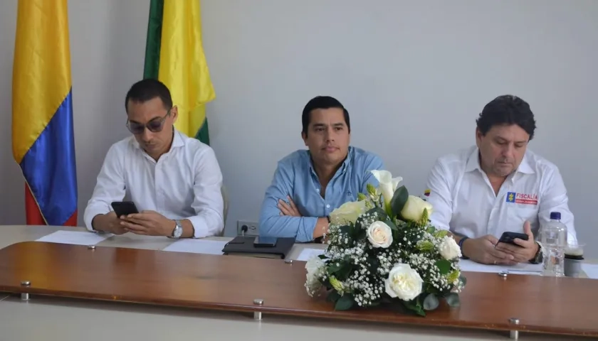 Secretario de Gobierno, Adalberto Vargas Orozco; Alcalde Municipal, Oscar Avilez; y Director de la Fiscalía Seccional Atlántico, William Fernando Orlando.